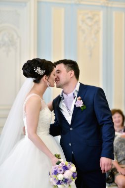 Güzellik gelin ve damat evlilik kaydetme