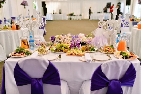 Hermosa boda restaurante interior — Foto de Stock