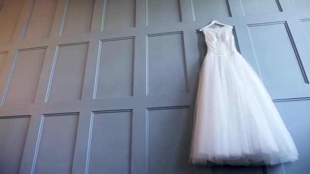 Vestido de casamento branco — Vídeo de Stock