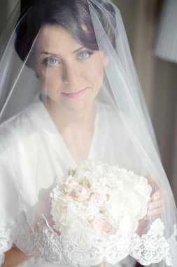 Güzellik gelin buketi ile