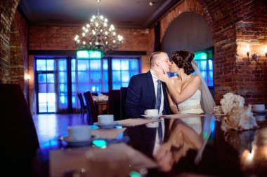 Evlilik çift kapalı