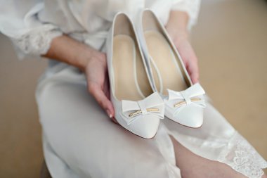 Gelin tutan ayakkabılar