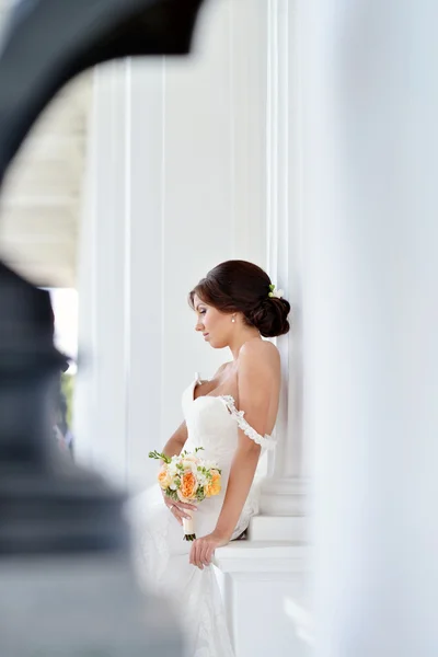 Bride in wedding dress — Stock Photo, Image