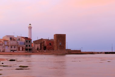 Punta Secca Beach - yer çekimi Montalbano güneş doğarken