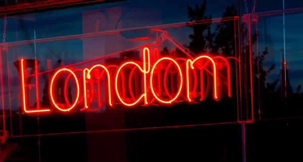 Neon işareti Londra — Stok fotoğraf