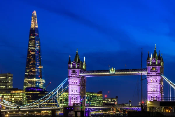 Skyline Londra con Tower Bridge — Foto Stock