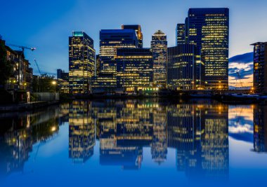 Canary wharf Londra'geceleri