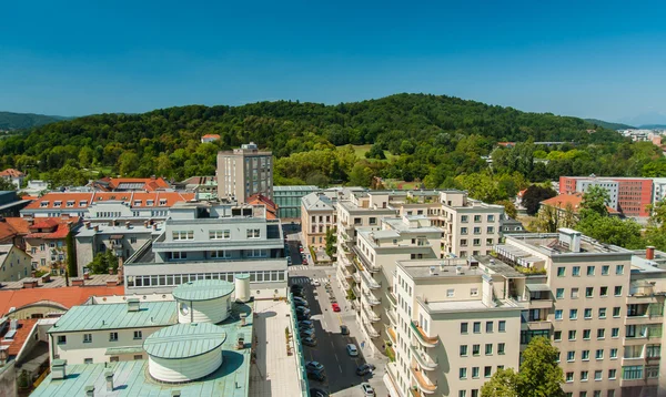 Ljubljana stedelijk landschap, uitzicht vanaf Neboticnik, Slovenië — Stockfoto