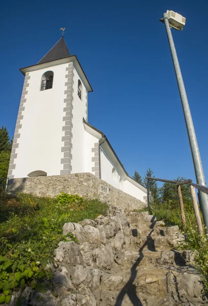 Igreja de St. Vid, vale do Tuhinj, Eslovénia — Fotografia de Stock