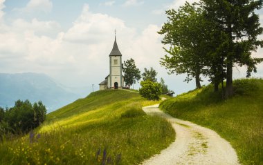 Jamnik Kilisesi, Slovenya