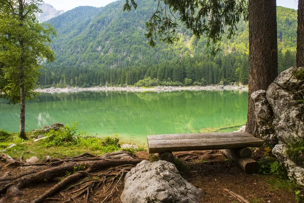 Laghi di fusine / Fusine lakes, Itália — Fotografia de Stock