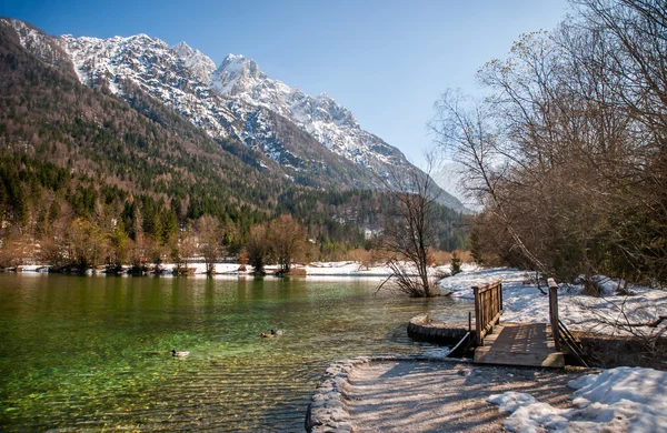Jasna lake, Kranjska gora, Eslovénia — Fotografia de Stock