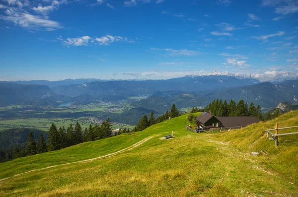 Uitzicht vanaf de zirovniska berg, Slovenië — Stockfoto