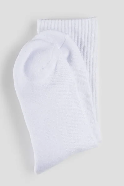 Lange Sokken Een Geïsoleerde Witte Achtergrond Herensokken — Stockfoto