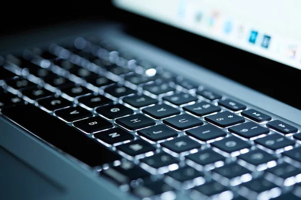 Keyboard Laptop Backlit Computer Keyboard Closeup Tech Concept — Stock Photo, Image