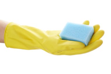 Ev için Deterjanlar. Temizlik ürünleri. Beyaz arka planda izole edilmiş beyaz boş plastik sprey deterjan şişesi.. 