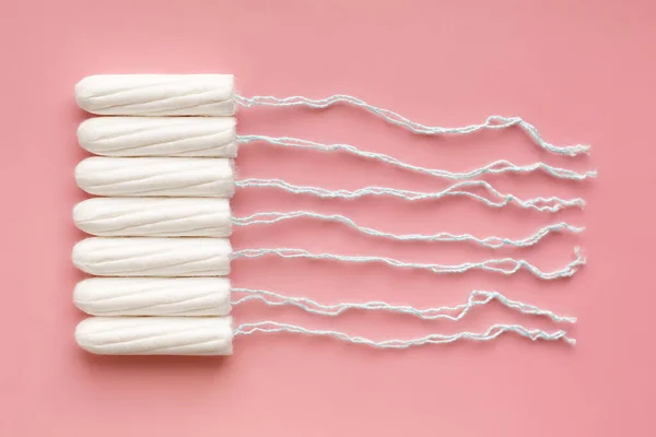 Tampão Feminino Médico Fundo Rosa Tampão Branco Higiénico Para Mulheres — Fotografia de Stock