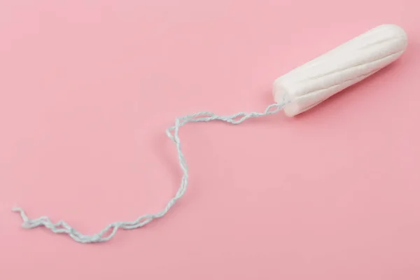 Tampão Feminino Médico Fundo Rosa Tampão Branco Higiénico Para Mulheres — Fotografia de Stock