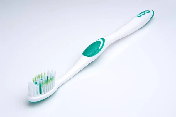 White Green Toothbrush White Background Oral Health Personal Hygiene — Stock Photo, Image