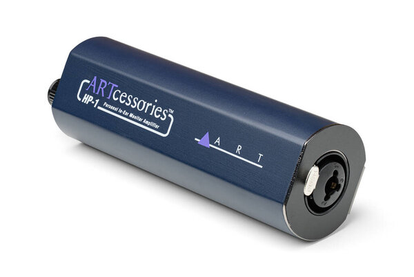 Днепр, Украина 09.11.2025: АРТ HP-1 усилитель для наушников компактный портативный аудиоприбор для персонального мониторинга в ушах, профессионального управления звуком и студийной записи оборудования изолированы на белом 