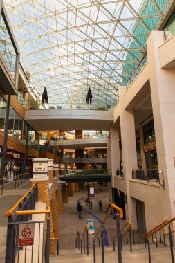  Victoria Square Alışveriş Merkezi