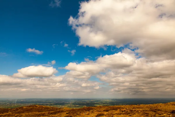 Cloudscape a Mourne-hegységben — Stock Fotó