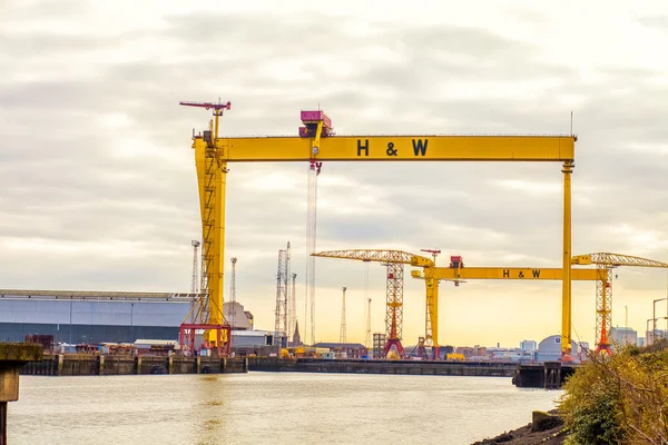 Harland ve Wolff tersane Vinçler