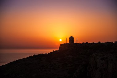 Günbatımında Dingli Cliffs, Malta,