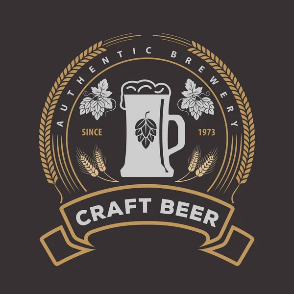 Logo piwa, plakat, odznaka lub szablon projektu etykiety. Ilustracja wektora — Wektor stockowy