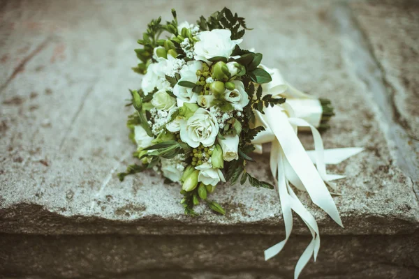 Witte bruiloft boeket — Stockfoto