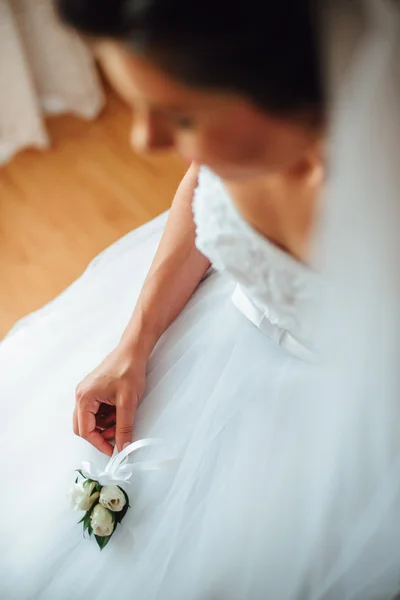 Невеста в день своей свадьбы утром — стоковое фото