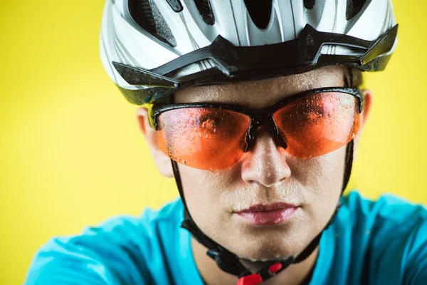 Női kerékpáros közelről portréja — Stock Fotó
