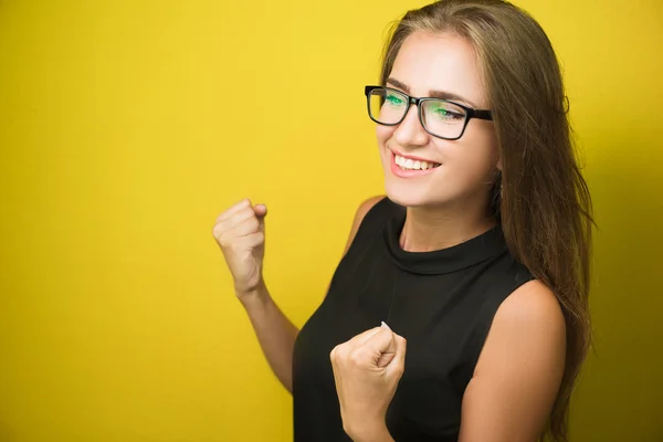Framgångsrik affärskvinna ser mycket glada — Stockfoto