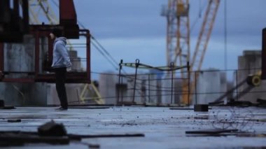 İzleyici parkour sanayi bölgesi yok.