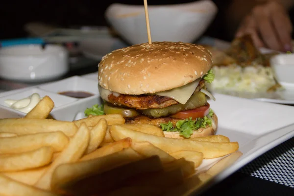 Çifte Tehlike burger