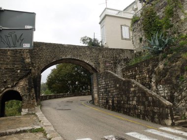 Herceg Novi - Yağmurdan sonra eski kasaba