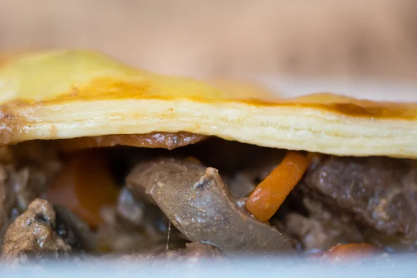 Steak and kidney pie — Stock Photo, Image