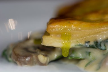 Tourte au Bleu: Blue cheese mushroom pie