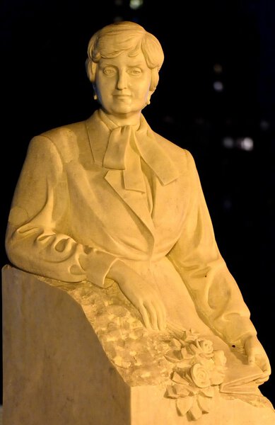Monument to Zarifa Aliyeva by Omar Eldarov
