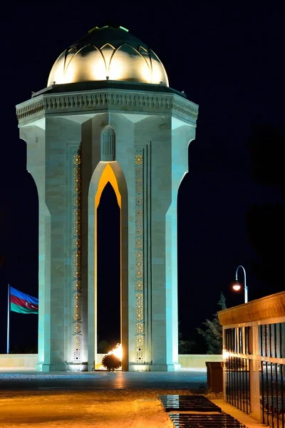20 de janeiro Monumento, Bandeira e sepulturas do Azerbaijão — Fotografia de Stock