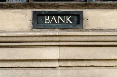 Mektup duvarındaki boyanmış banka işareti
