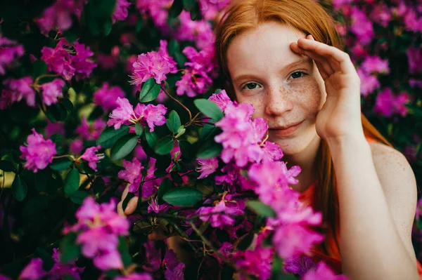 Portrait Attractive Young Girl Summer Dress Enjoys Purple Plants Botanical — Stock Photo, Image