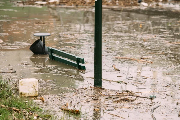 Inondation Dans Les Effets Ville Haut Niveau Eau Dans Rivière — Photo