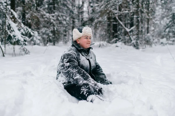 Landfrau Starke Unabhängige Erwachsene Weibliche Lebensstil Winterporträt Lustiges Mädchen Wattiertem — Stockfoto