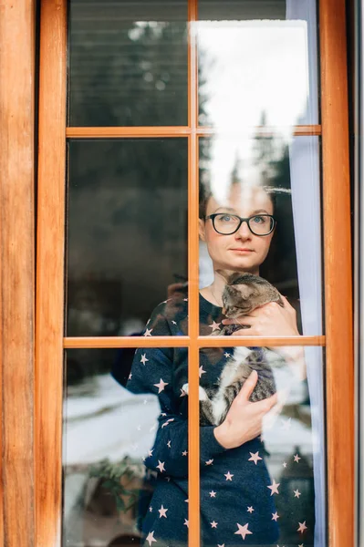 Retrato Una Hermosa Mujer Caucásica Joven Con Cara Bonita Pelo —  Fotos de Stock