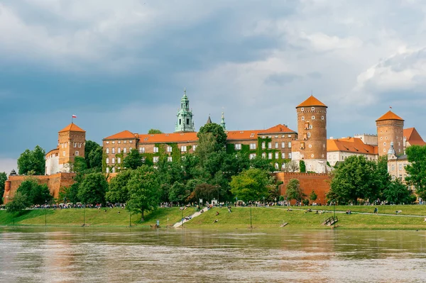 Vista Castello Wawel Cracovia Polonia Dal Fiume Vistola Estate — Foto Stock