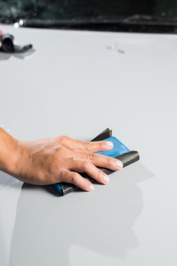 Otomatik vücut onarım serisi: macun zımpara