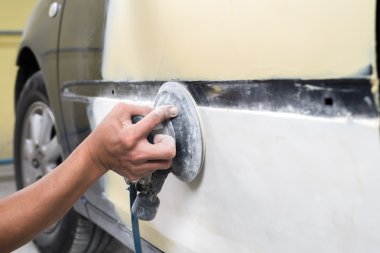 Otomatik vücut onarım serisi: macun zımpara