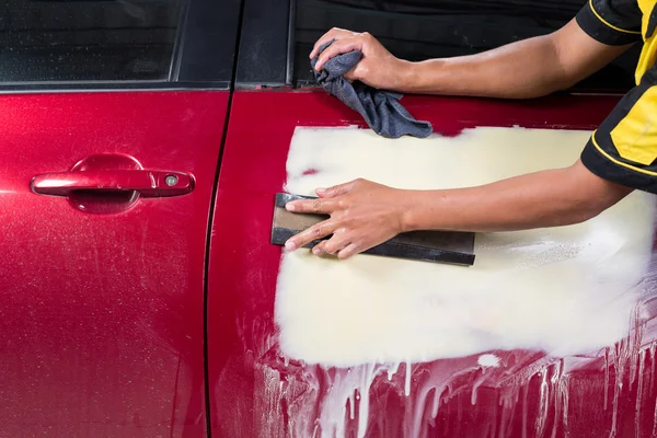 Auto corpo reparação série: massa de lixar — Fotografia de Stock