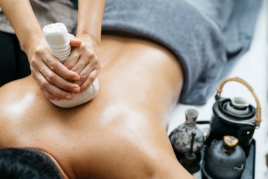 Masaj serisi: Sırt ve omuz masajı